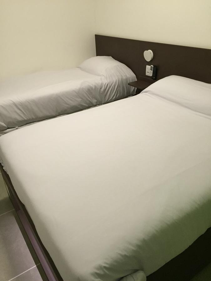 קמפינאס Mr. Hostel Business Lodge מראה חיצוני תמונה